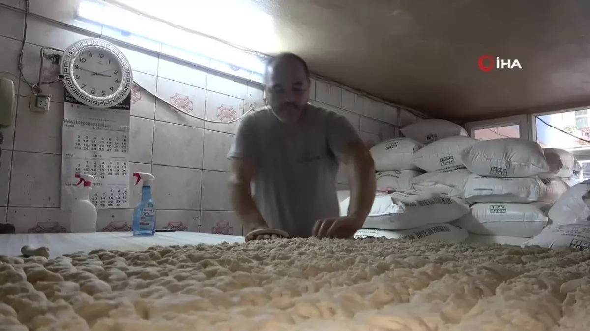 Giresun’un Asırlık Lezzeti: Susamsız Pekmezli Simit