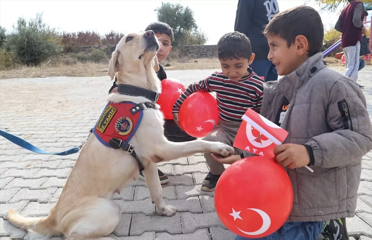 Dünya Çocuk Hakları Günü’nde Jandarma Etkinliği