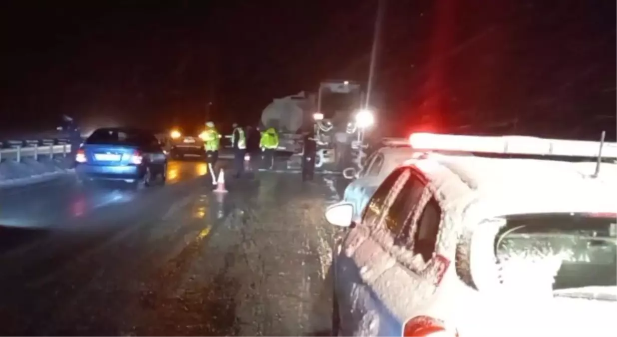 Çorum’da Yoğun Kar Yağışı Trafikte Kazaya Neden Oldu