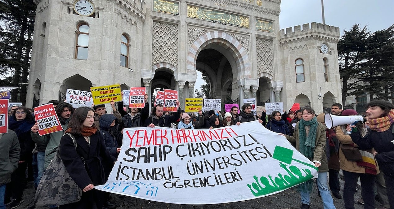 Üniversite öğrencilerinden yemek zammı protestosu